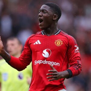 Napoli Siap Bayari Gaji Kobbie Mainoo Demi Pinjaman dari Manchester United